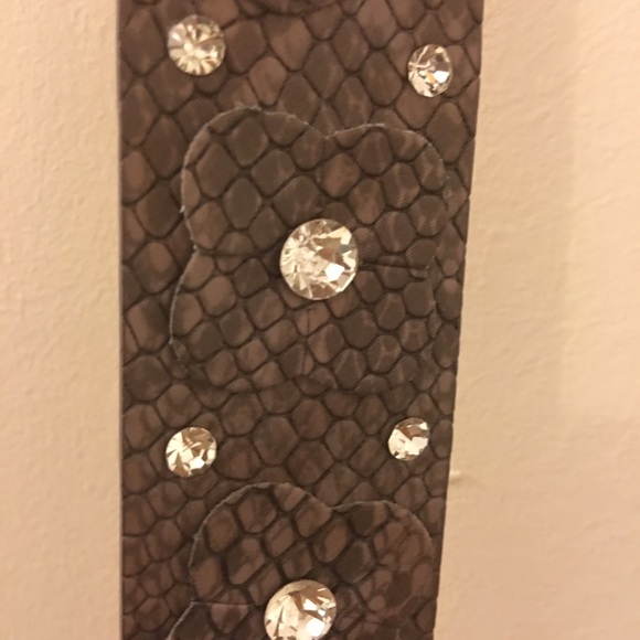 Belt - Picture 2 of 3