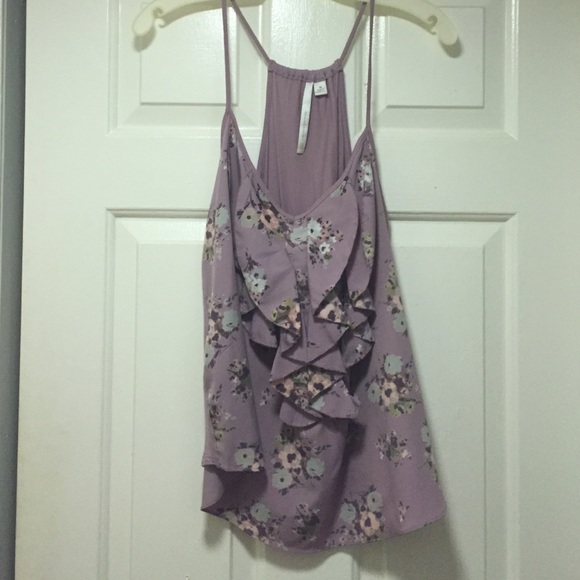 End of summer SALE⚠️Lauren Conrad Top with Ruffles