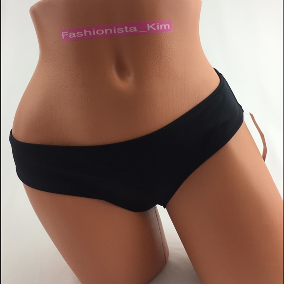 Victoria's Secret Totally beaching bikini - Picture 2 of 5