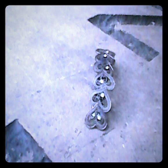 Black metal heart hair clamp