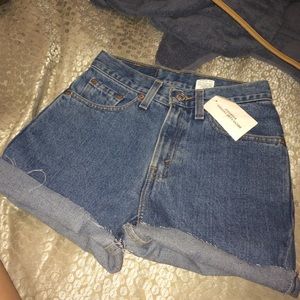 Levi shorts