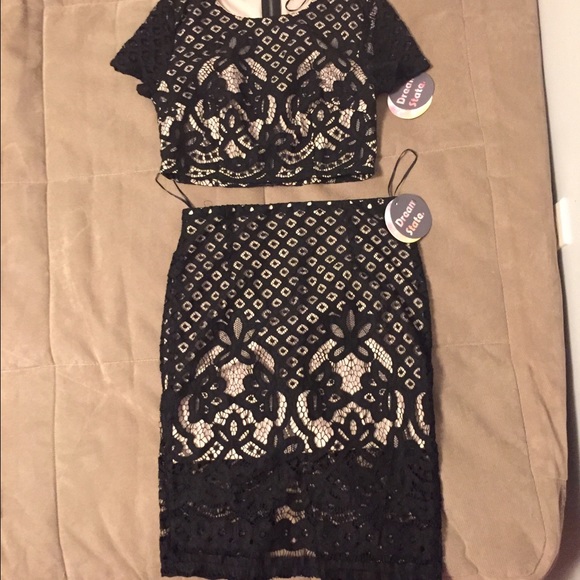 Two piece skirt & crop top