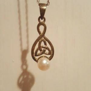 NEVER WORN! Celtic Silver and Pearl Necklace