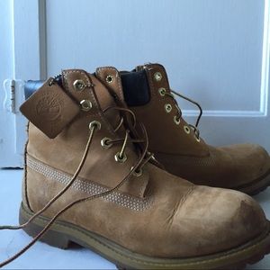 Used Timberlands in Women's Sz 7