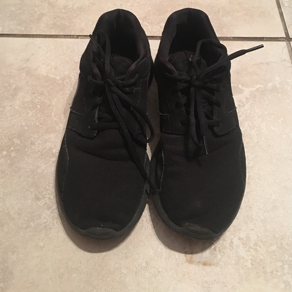 Black on black nike shoes