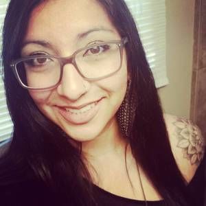 Meet your Posher, Claudia