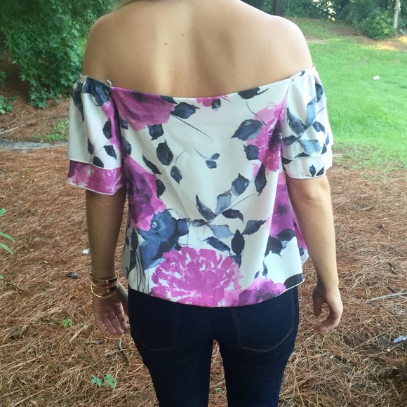 Floral off shoulder top - Picture 2 of 2