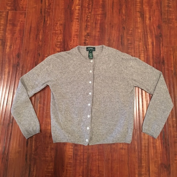 Ralph Lauren Sweaters - 🎀 FREAKY FRIDAY SALE Ralph Lauren Sweater🎀