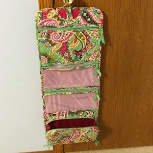 Vera Bradley hanging organizer🎉🎉🎉🎉🎉