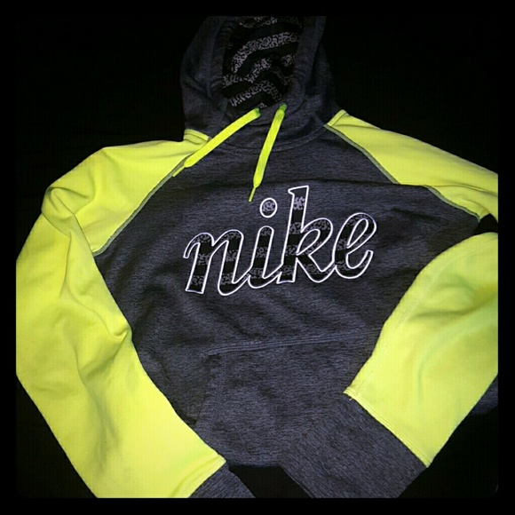 Nike Sweater