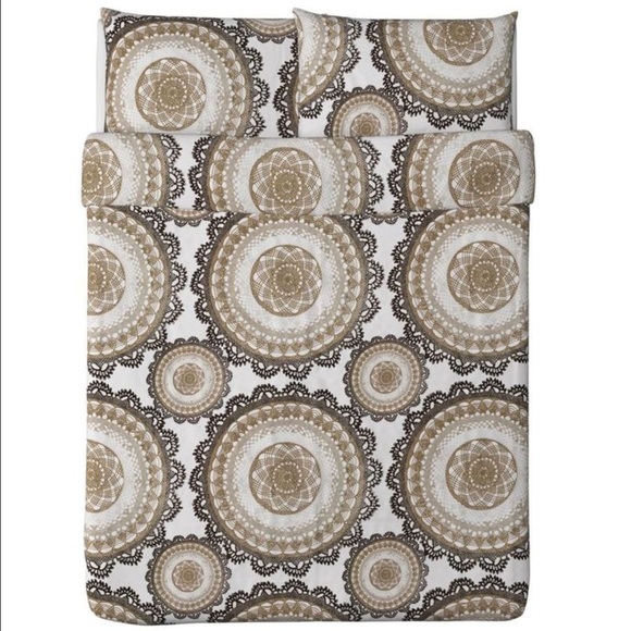 SOLD ON OTHER WEBSITE medallion duvet set - Picture 1 of 4