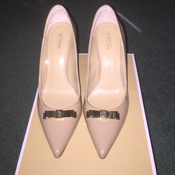 Michael Kors Nude Pointed Heel