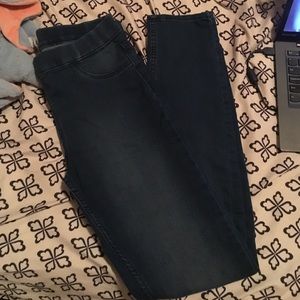 Dark wash jeggings