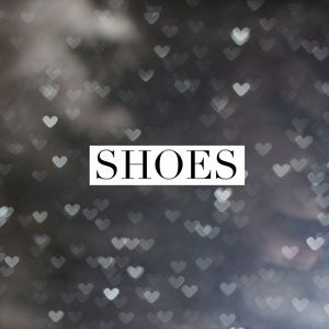 👠👠👠