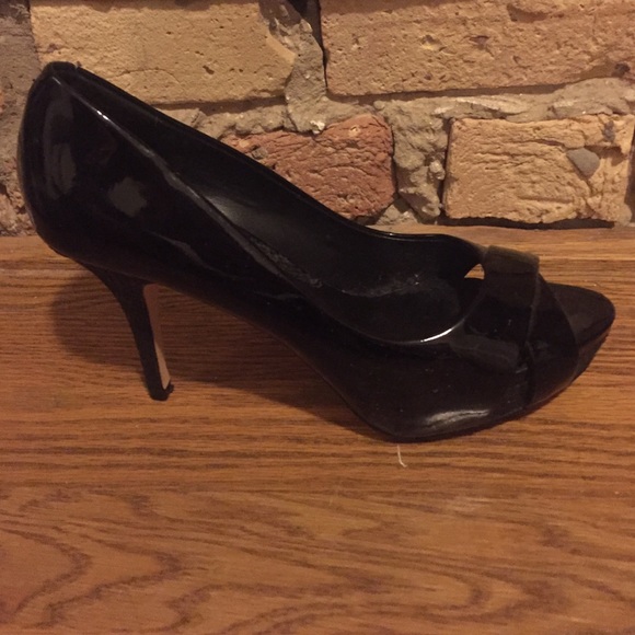 White House Black Market Pumps - Picture 2 of 4