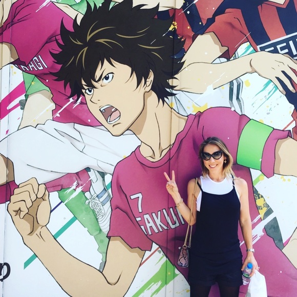 Meet your Posher, Lauren - Picture 6 of 6