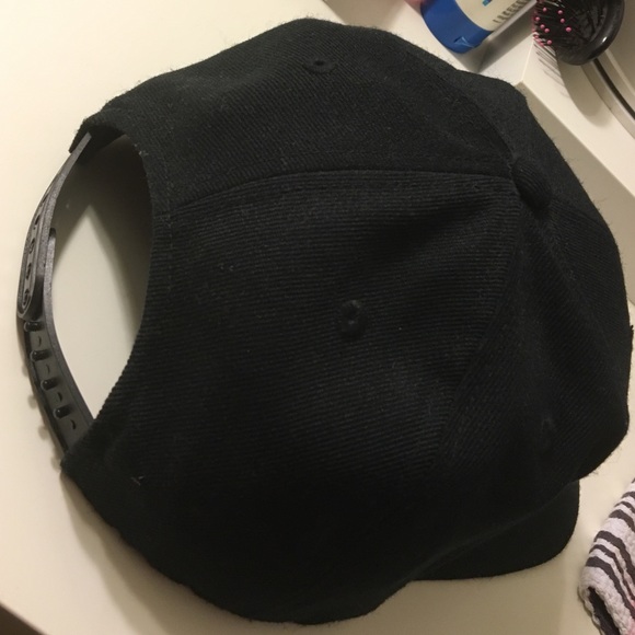 SnapBack - Picture 2 of 3