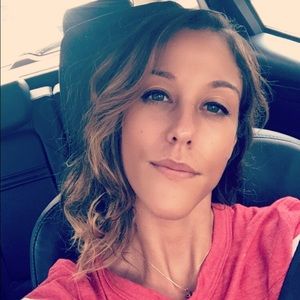 Meet your Posher, Rebecca