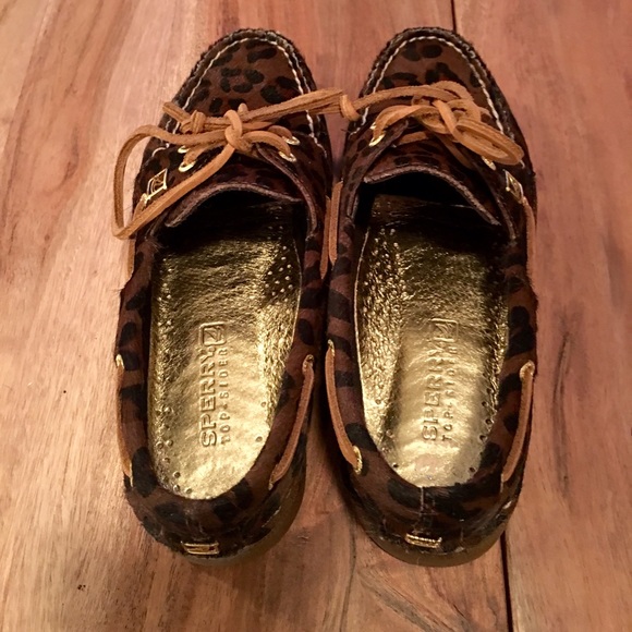 Leopard Sperry - Picture 3 of 4