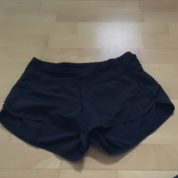 All Black Lululemon Speed Short