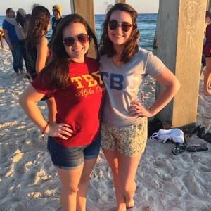 Meet your Posher, Katelyn