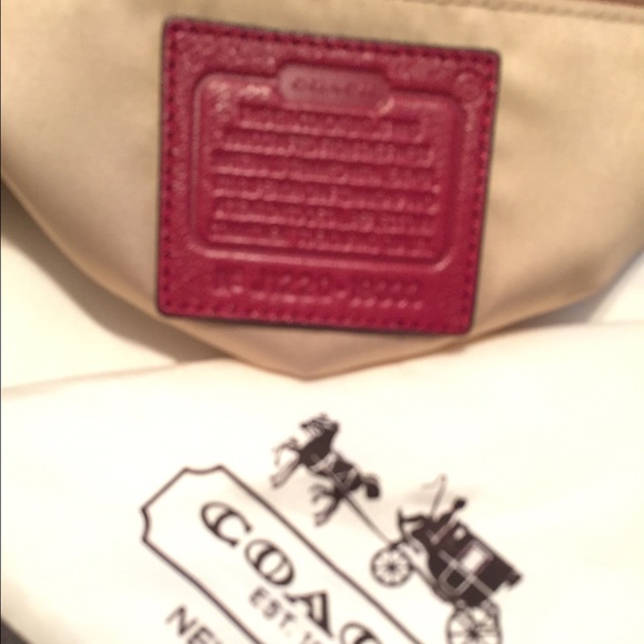 Authentic Coach bag - Picture 3 of 4