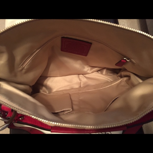 Authentic Coach bag - Picture 4 of 4