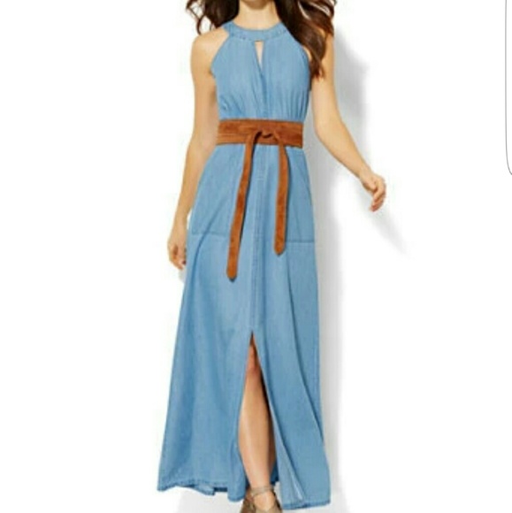 BRAND NEW... Halter dress