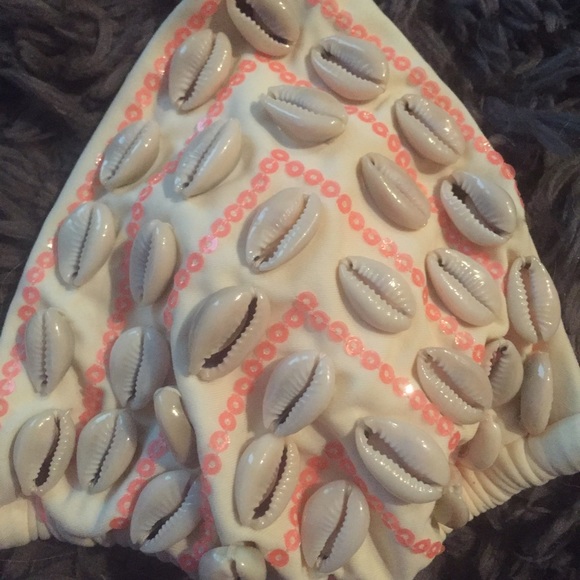 Shell swim suit top - Picture 4 of 4