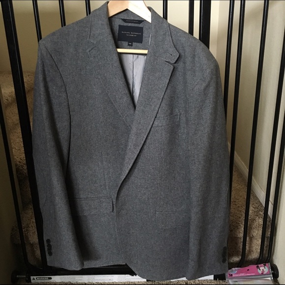 Men's size 44 regular banana republic sport coat.