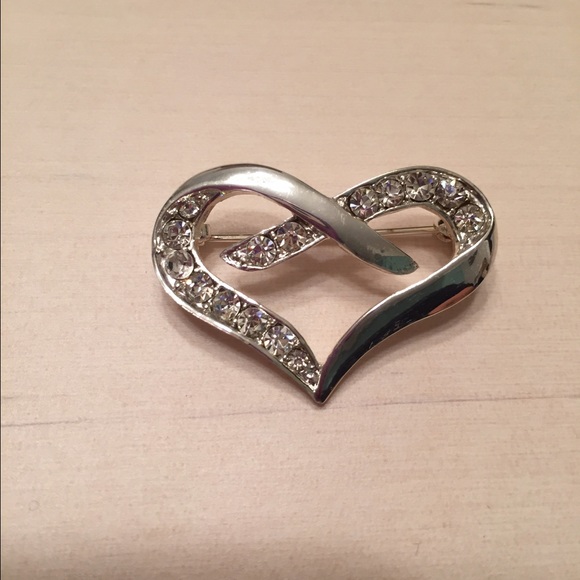 Heart Brooch - Picture 1 of 2