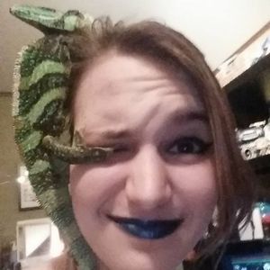 Meet your Posher, Maxine