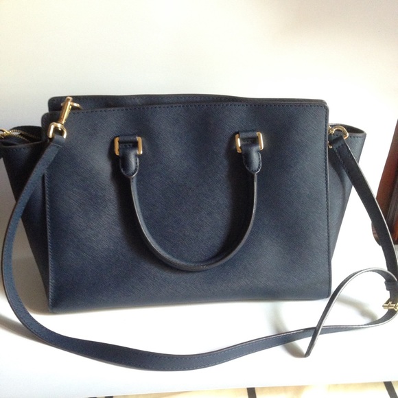 Michael Kors selma medium satchel bag - Picture 3 of 4