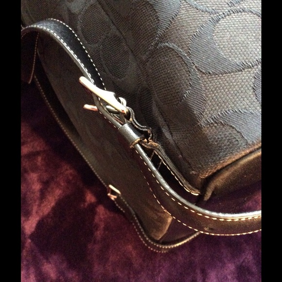 Coach Signature Backpack - Picture 7 of 8