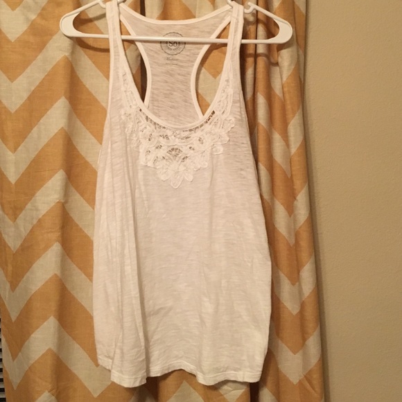 White scoop neck tank top