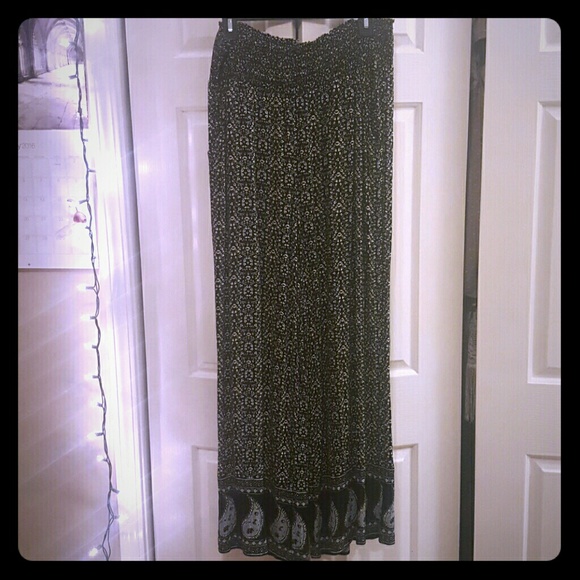 Comfy wide legged pants! Two in one deal.
