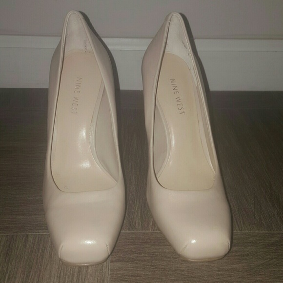 Nine West pumps
