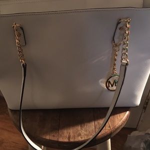 Michael Kors White Jet Set Purse