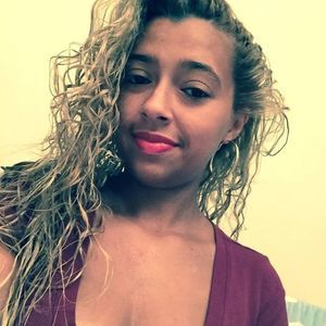 Meet your Posher, Edmelinda