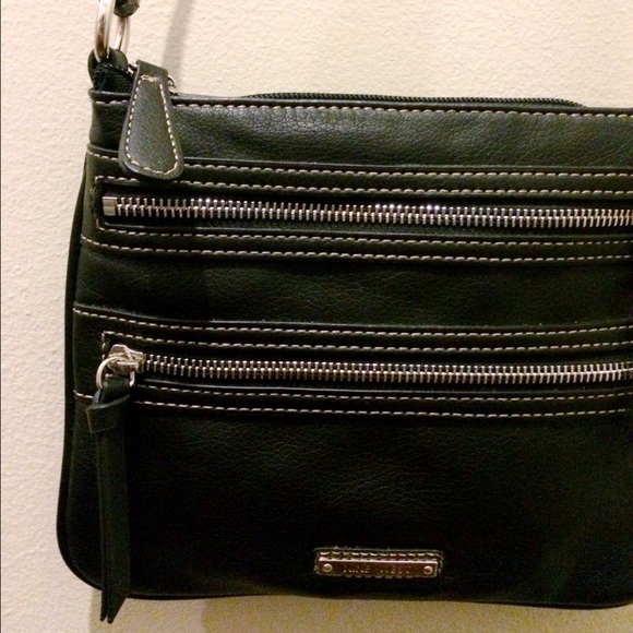 nine west black crossbody purse