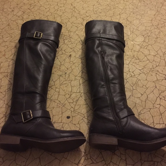 Size 9 over the knee boots - Picture 3 of 4