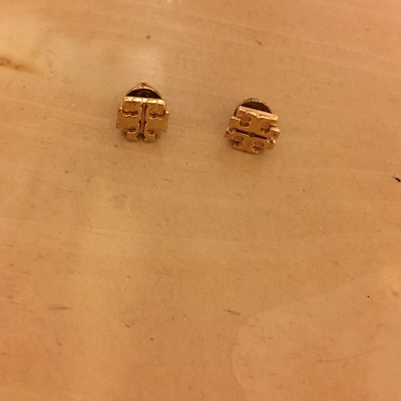 Tory Burch Jewelry - Tory burch gold earrings