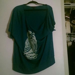 Size 2 torrid off the shoulder graphic twist tee