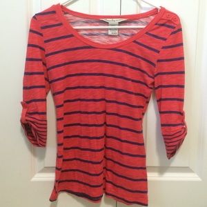 Red and Navy patterned 3/4 sleeve
