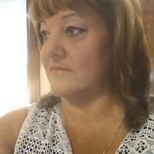 Meet your Posher, Leeann