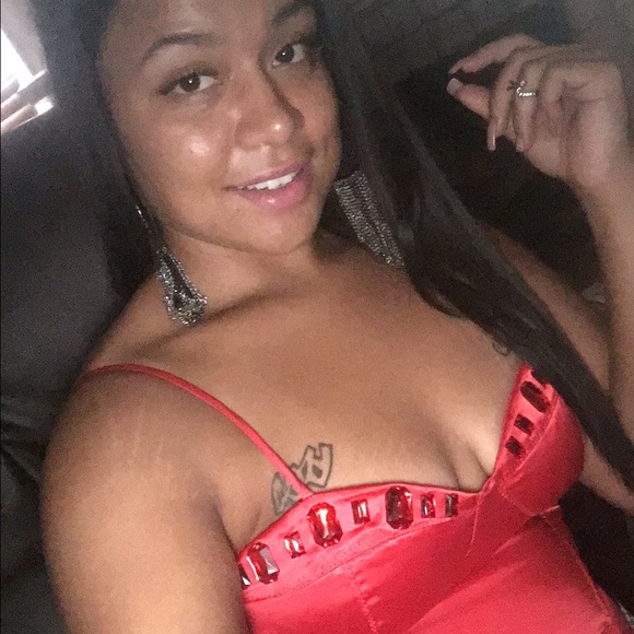 Meet your Posher, Benita - Picture 2 of 4