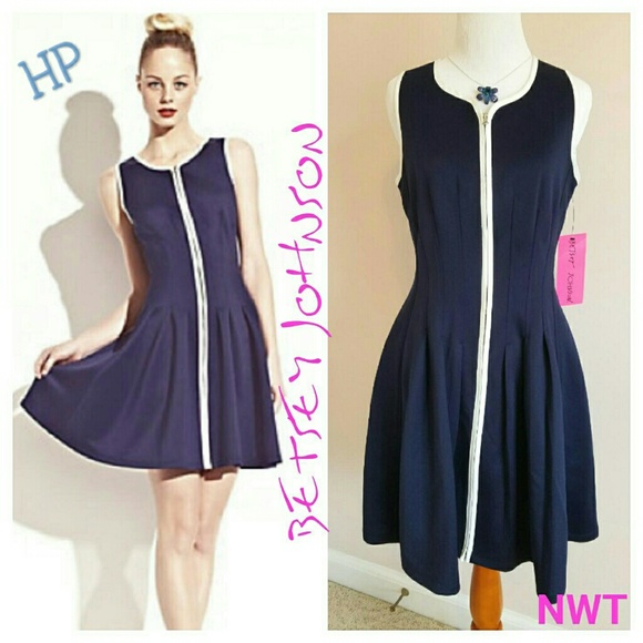 CLOSET CLOSING! Betsey Scuba Zip Front Dress