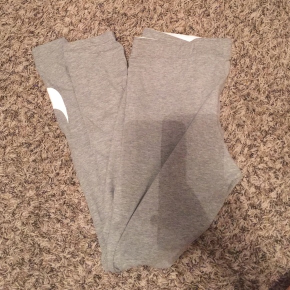 BRAND NEW gray nike leggings