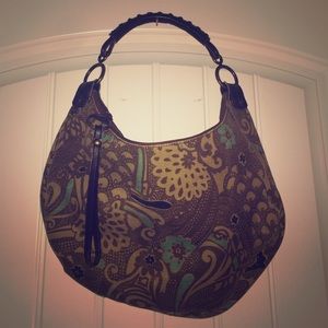 A little worn out bag, you can see on the 3rd pic