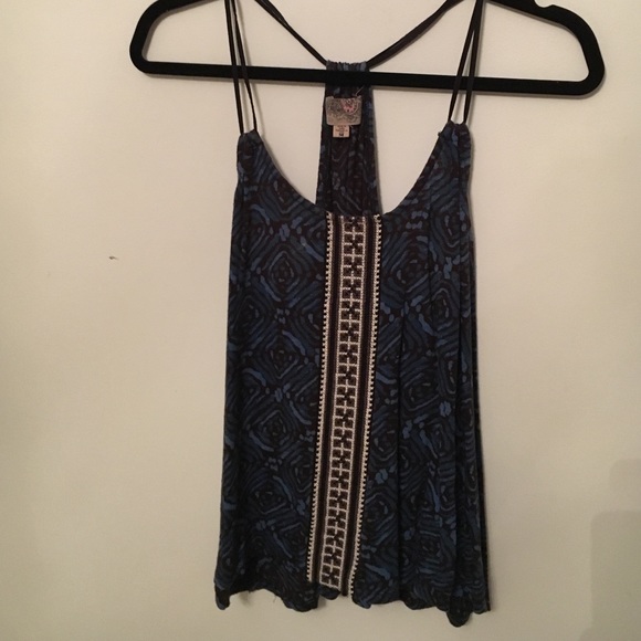 Geometric tank
